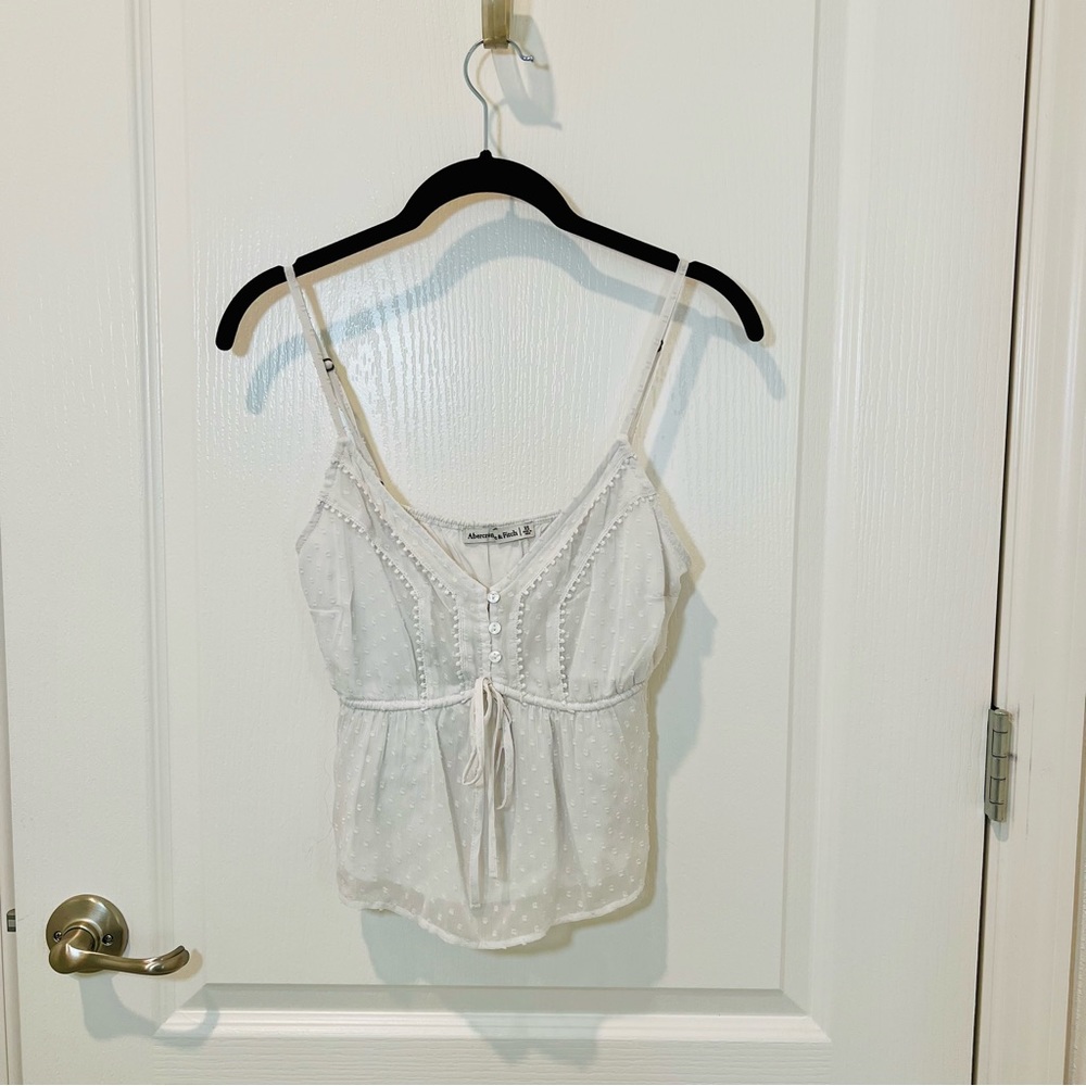 Abercrombie & Fitch Women’s White Tie Detailed Top - Size XS.